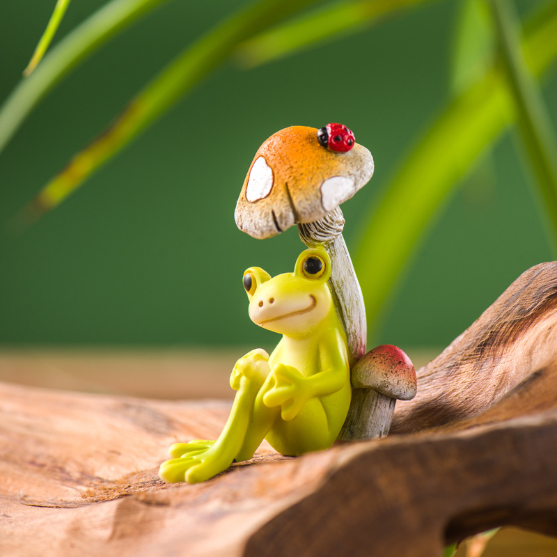 Resin Funny Frog Figurines For - Jet Home Bathroom review and price